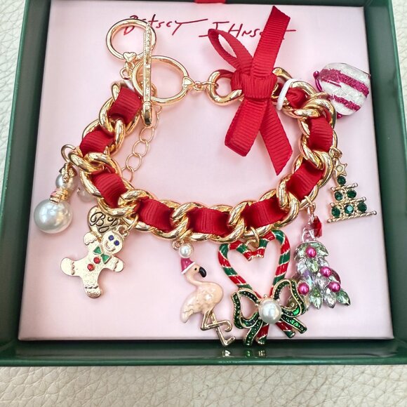 NWT BETSEY JOHNSON HOLIDAY VELVET RIBBON CHARM BRACELET - Picture 4 of 5